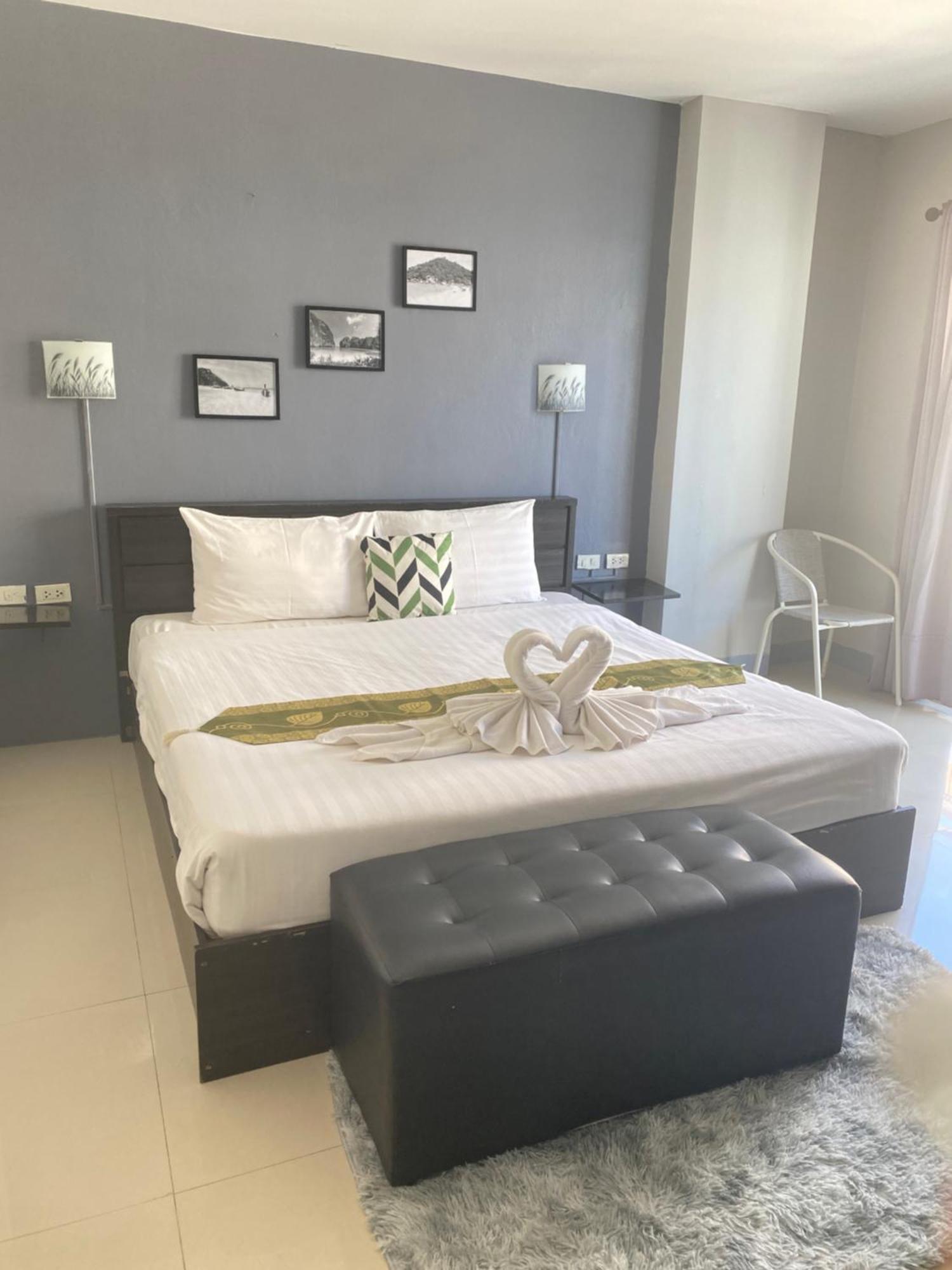 Holiday Home Patong Extérieur photo