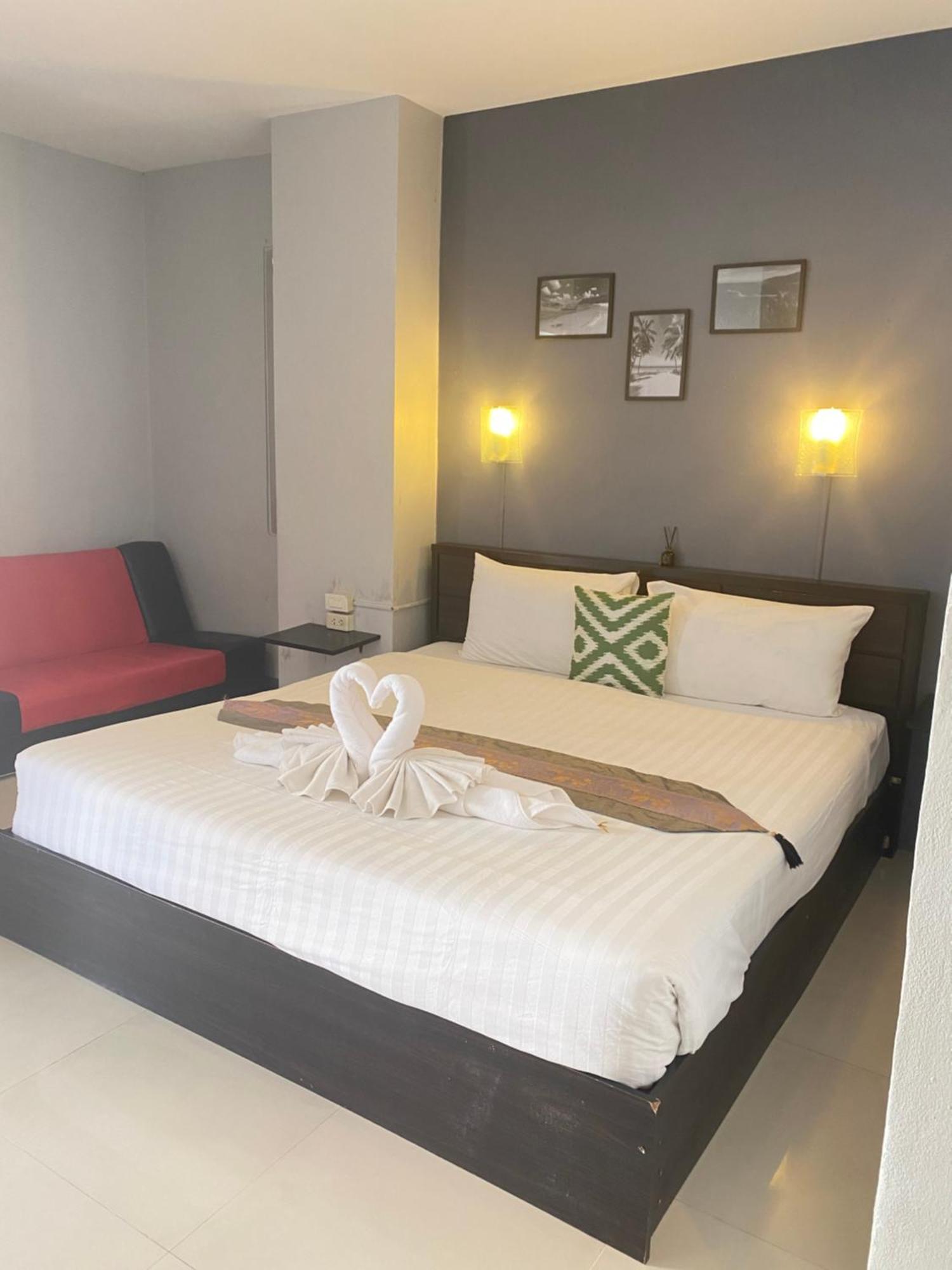 Holiday Home Patong Extérieur photo