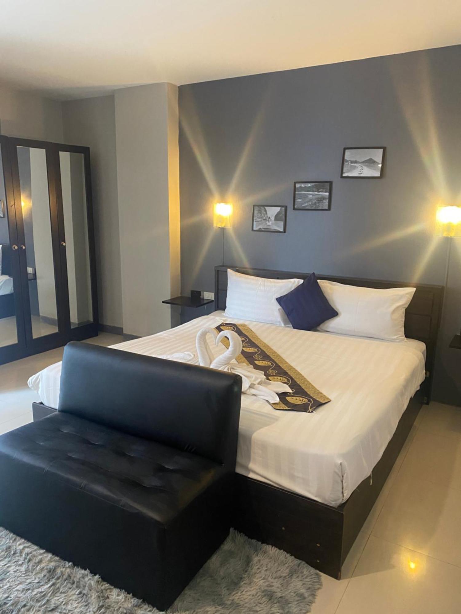Holiday Home Patong Extérieur photo