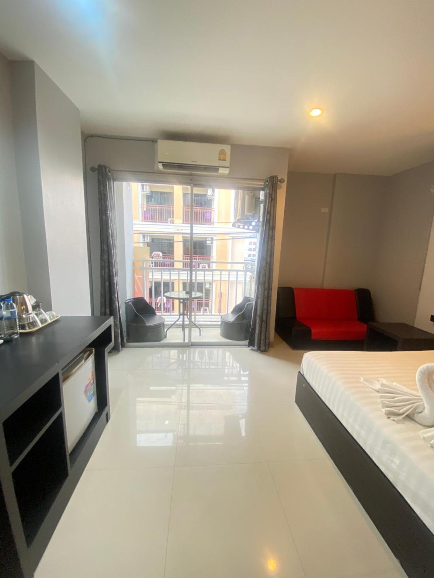 Holiday Home Patong Extérieur photo