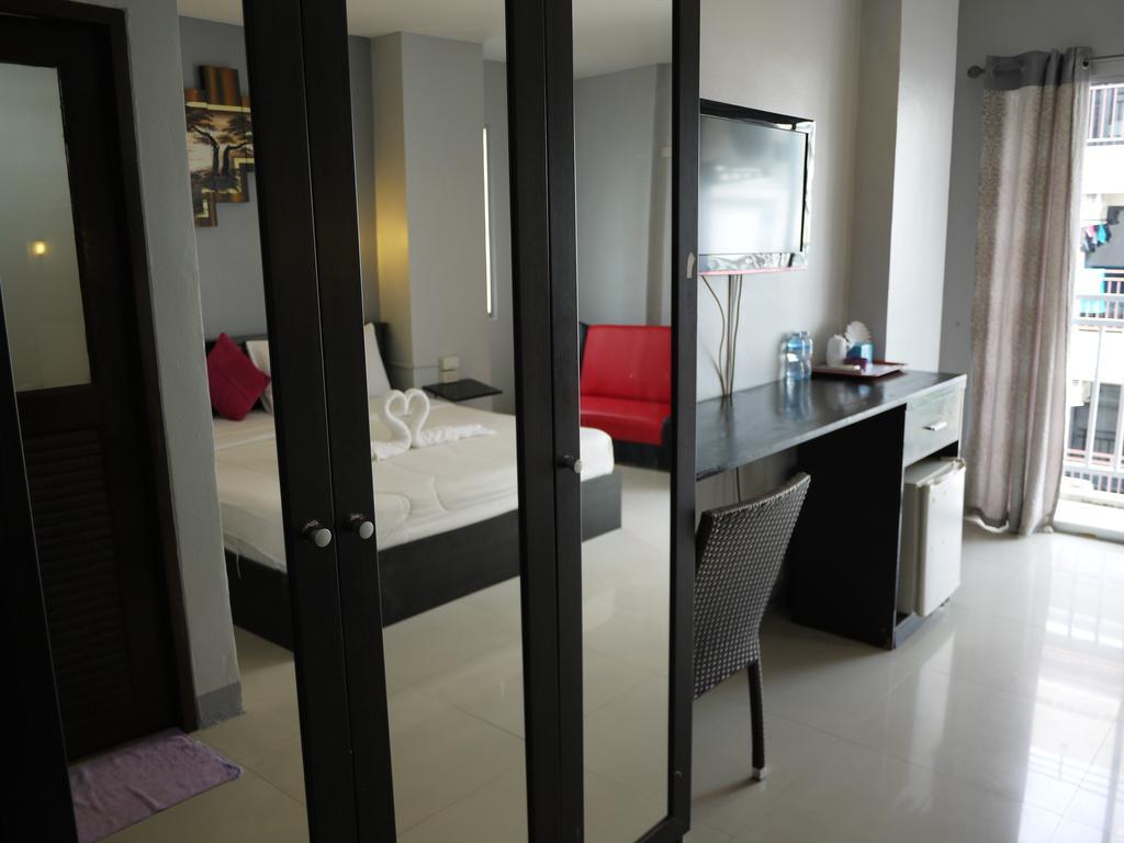 Holiday Home Patong Extérieur photo